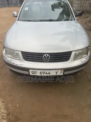 Volkswagen Passat Variant 2000 Silver