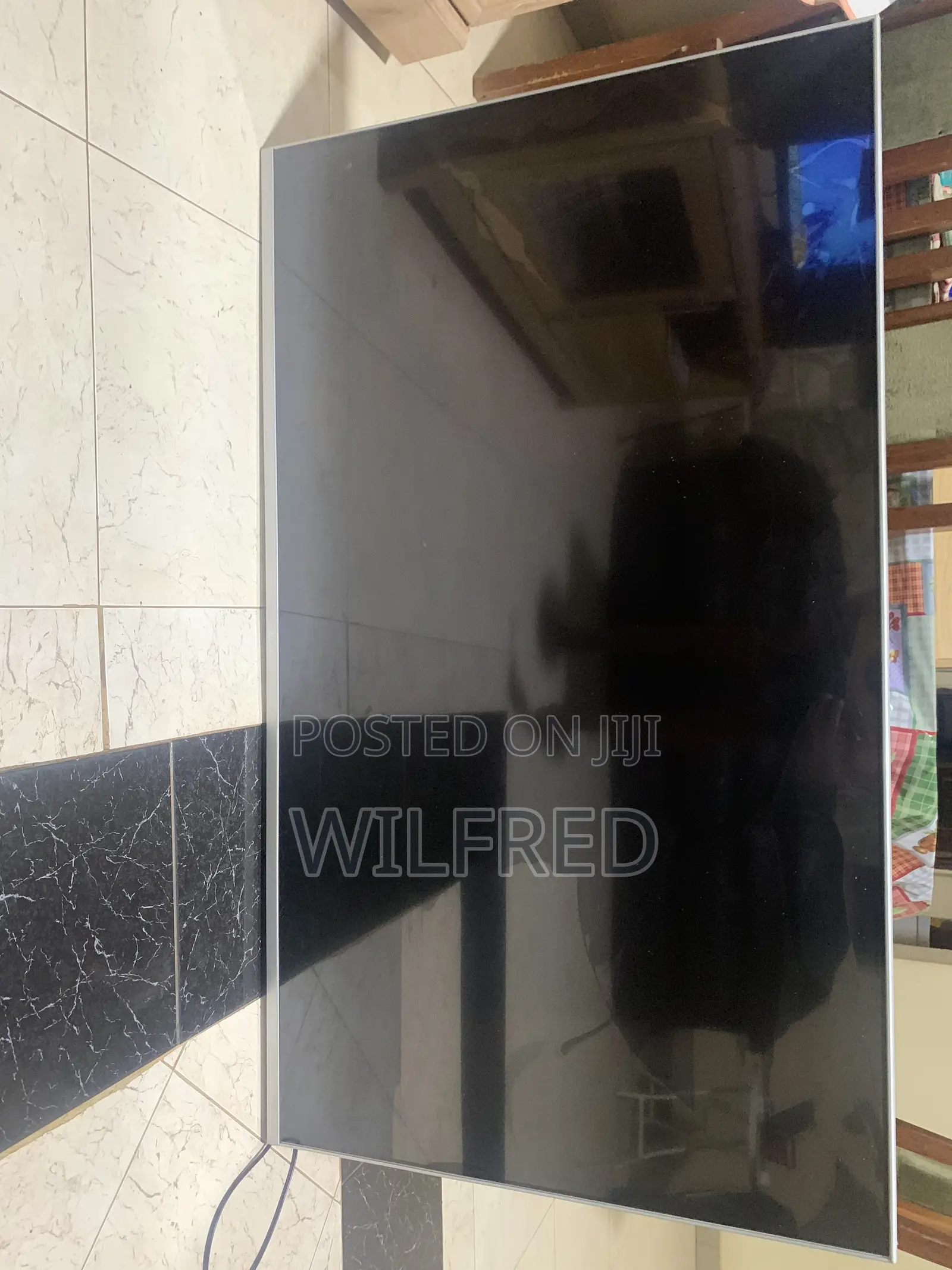Akai 55" Digital Smart LED TV - Screen Cracked