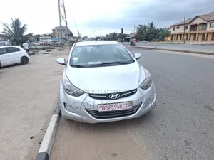 Hyundai Elantra GLS Sedan FWD (1.8L 4cyl 6M) 2013 Silver