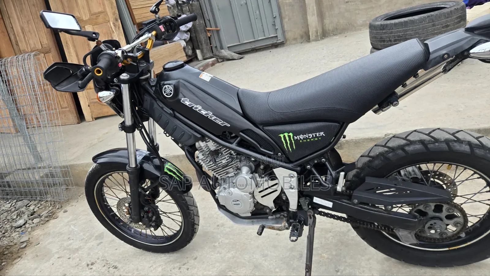 Yamaha 2018 Black