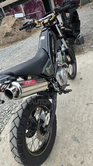 Yamaha 2018 Black