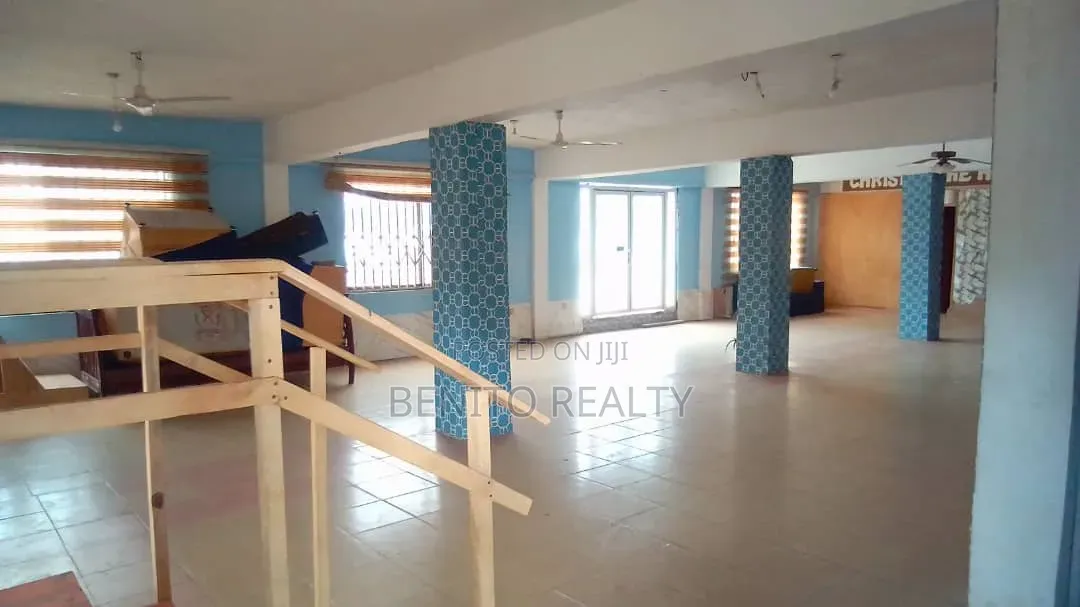 Commercial Space for Rent at Comm 11