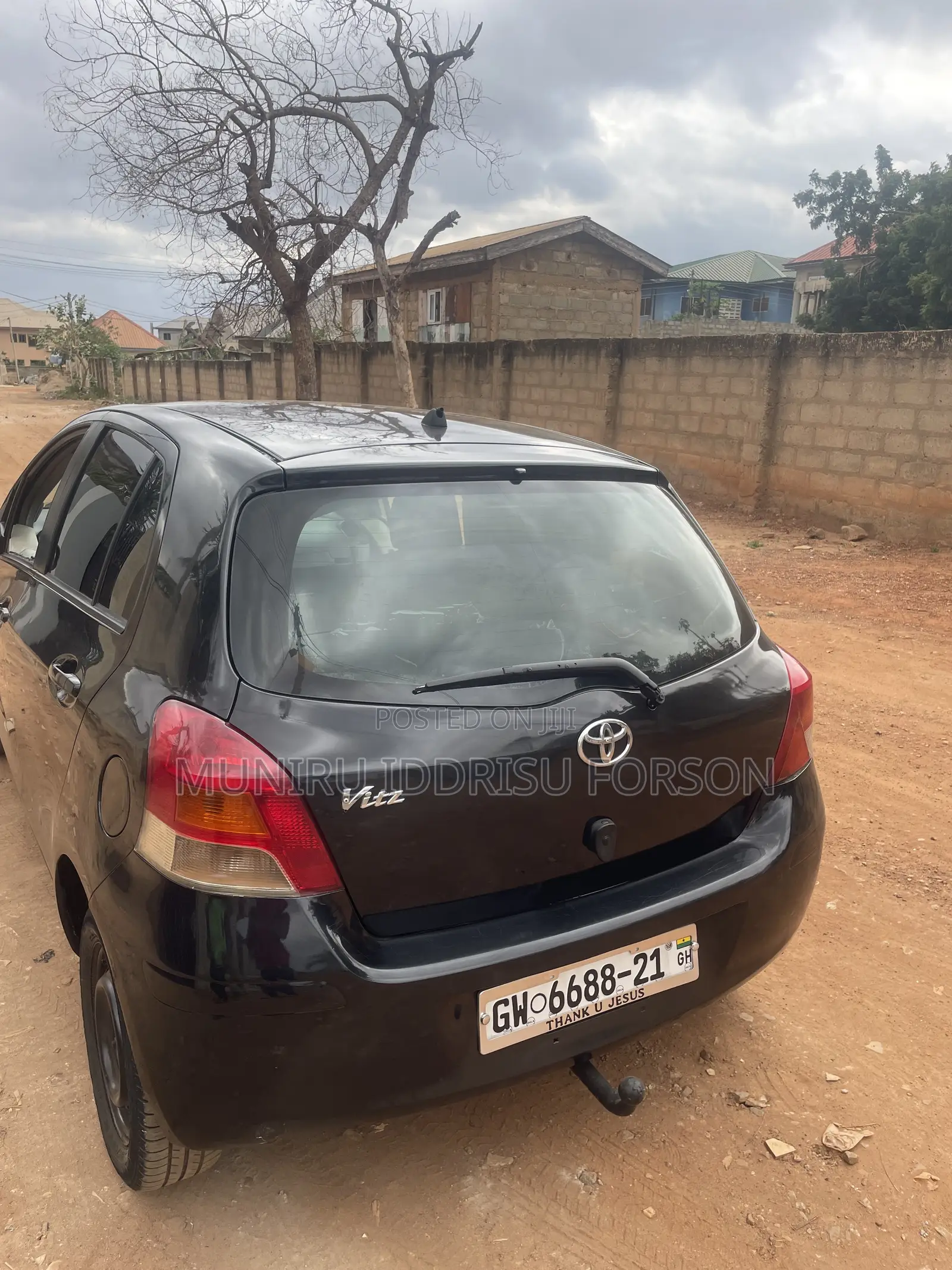 Toyota Vitz 1.3 FWD 5dr 2010 Black
