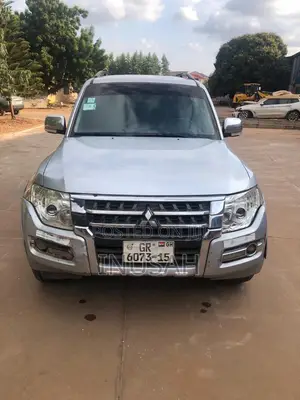 Mitsubishi Pajero V80 3.5 V6 GL/GLS 2015 Silver
