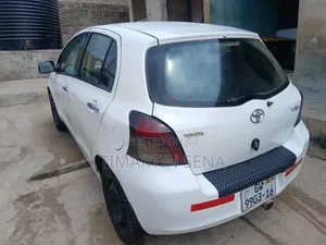 Toyota Yaris 2009 White