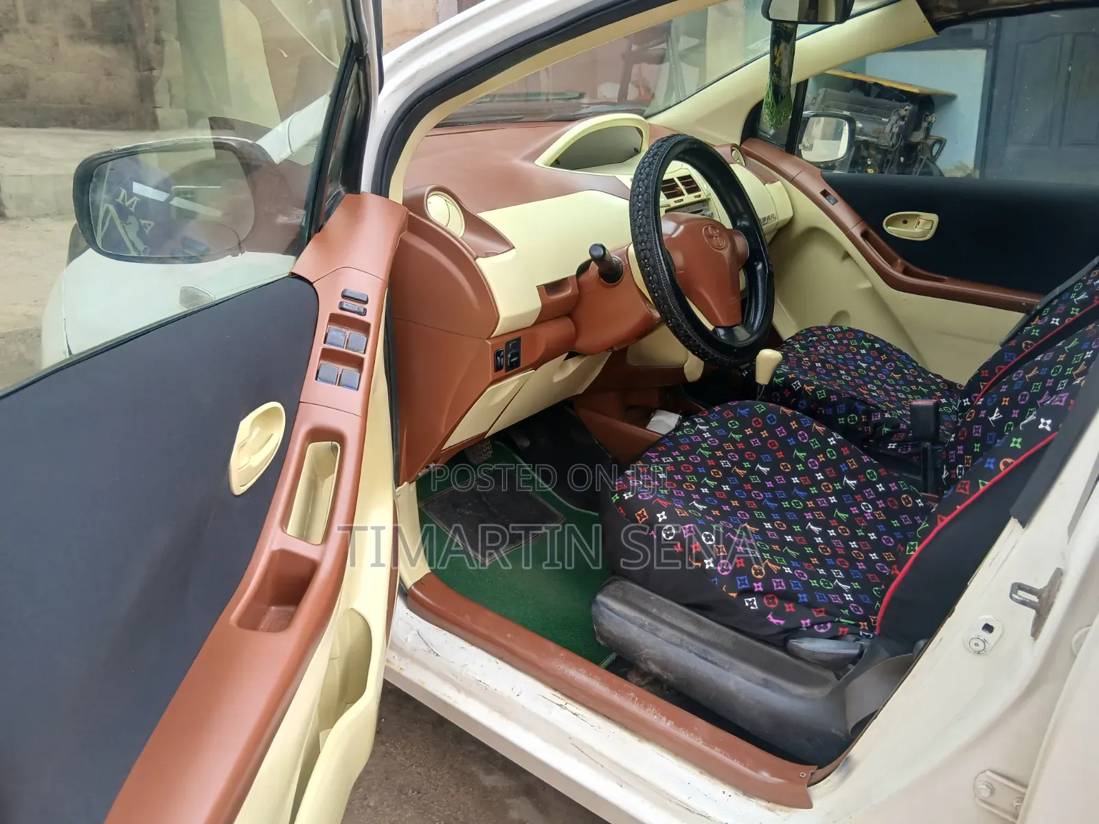 Toyota Yaris 2009 White