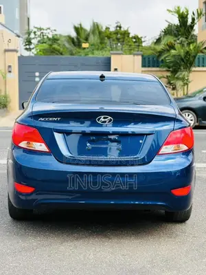 Hyundai Accent SE 2018 Blue
