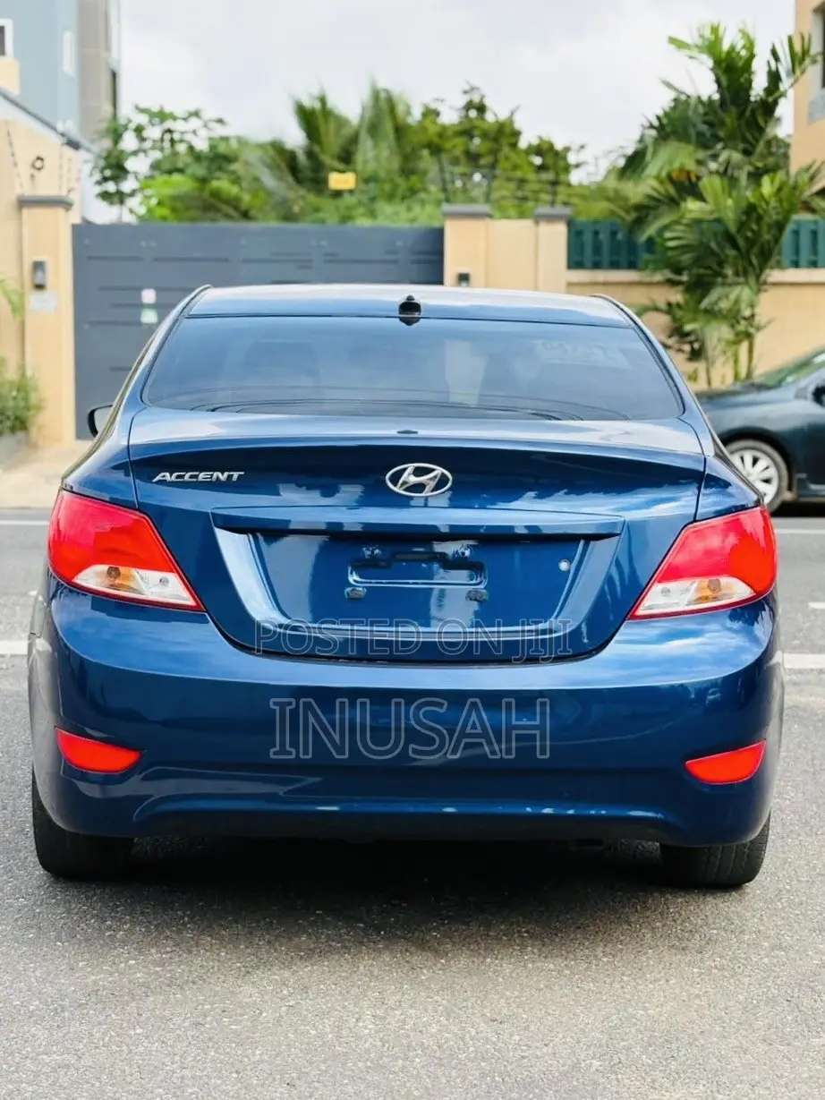 Hyundai Accent SE 2018 Blue