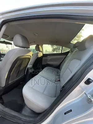 Hyundai Accent SE 2018 Blue