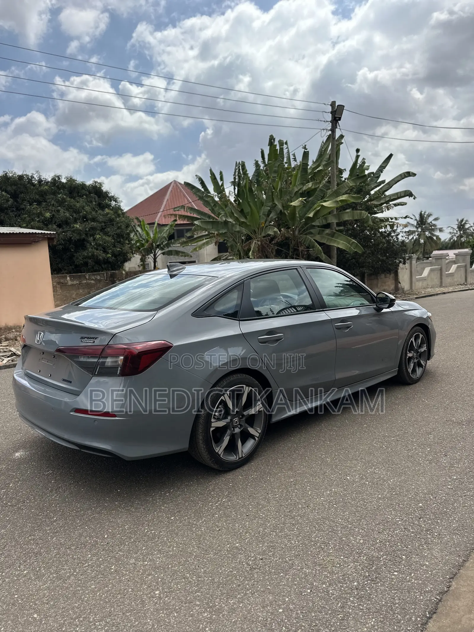 Honda Civic Sport Touring Hybrid Sedan 2026 Gray