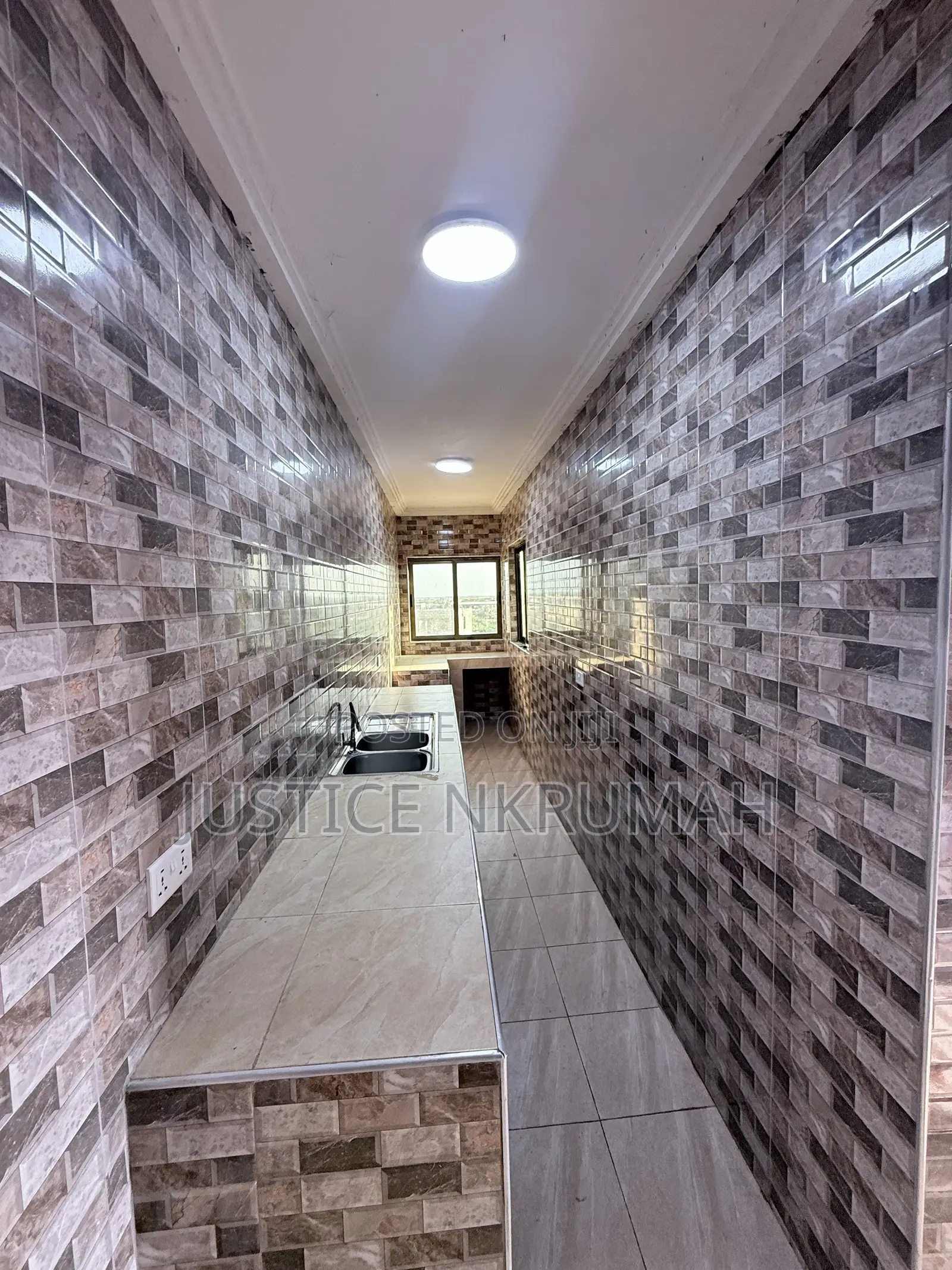 1bdrm Apartment in Mr Justice Estate, Old Barrier for rent
