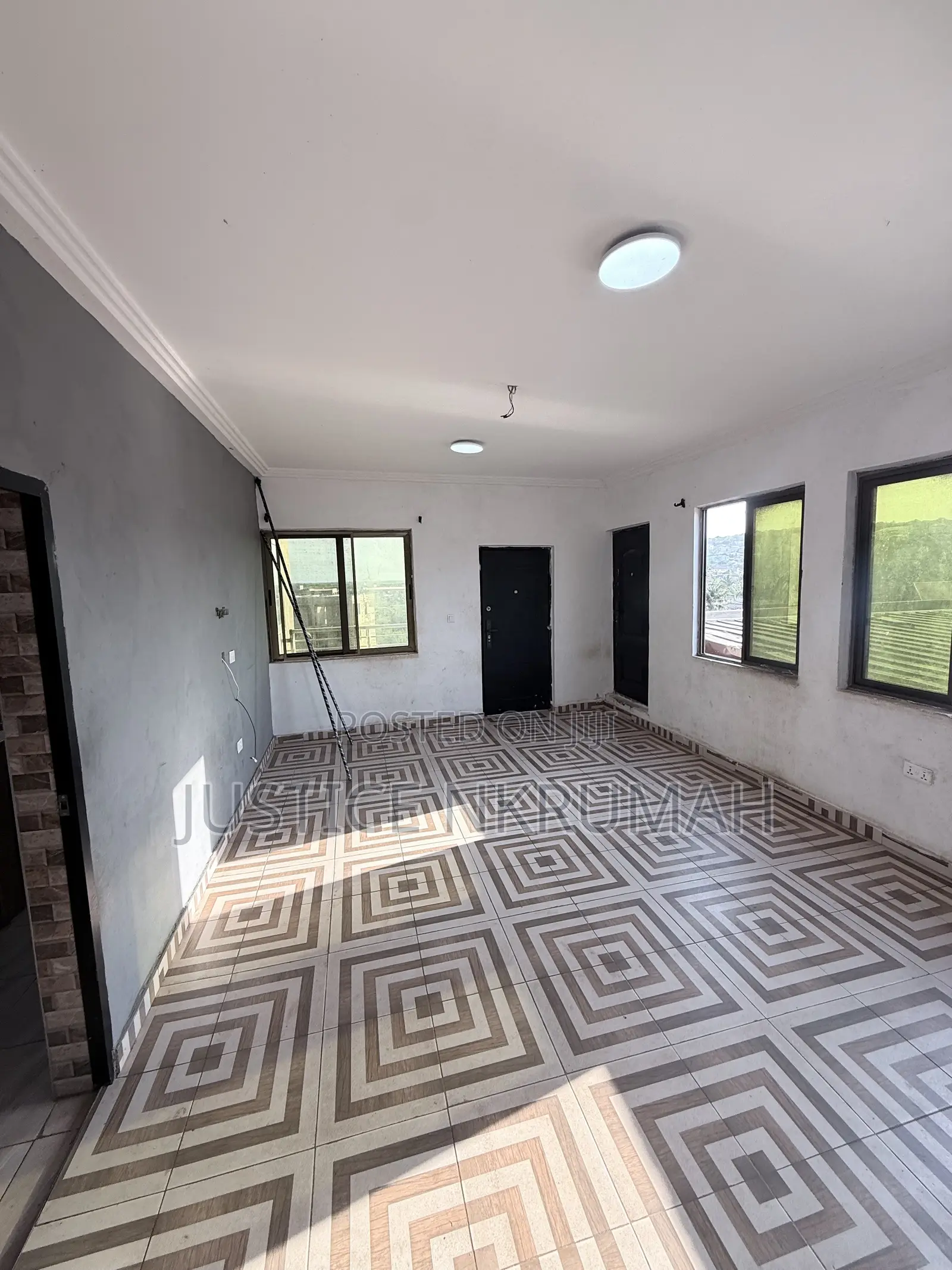 1bdrm Apartment in Mr Justice Estate, Old Barrier for rent