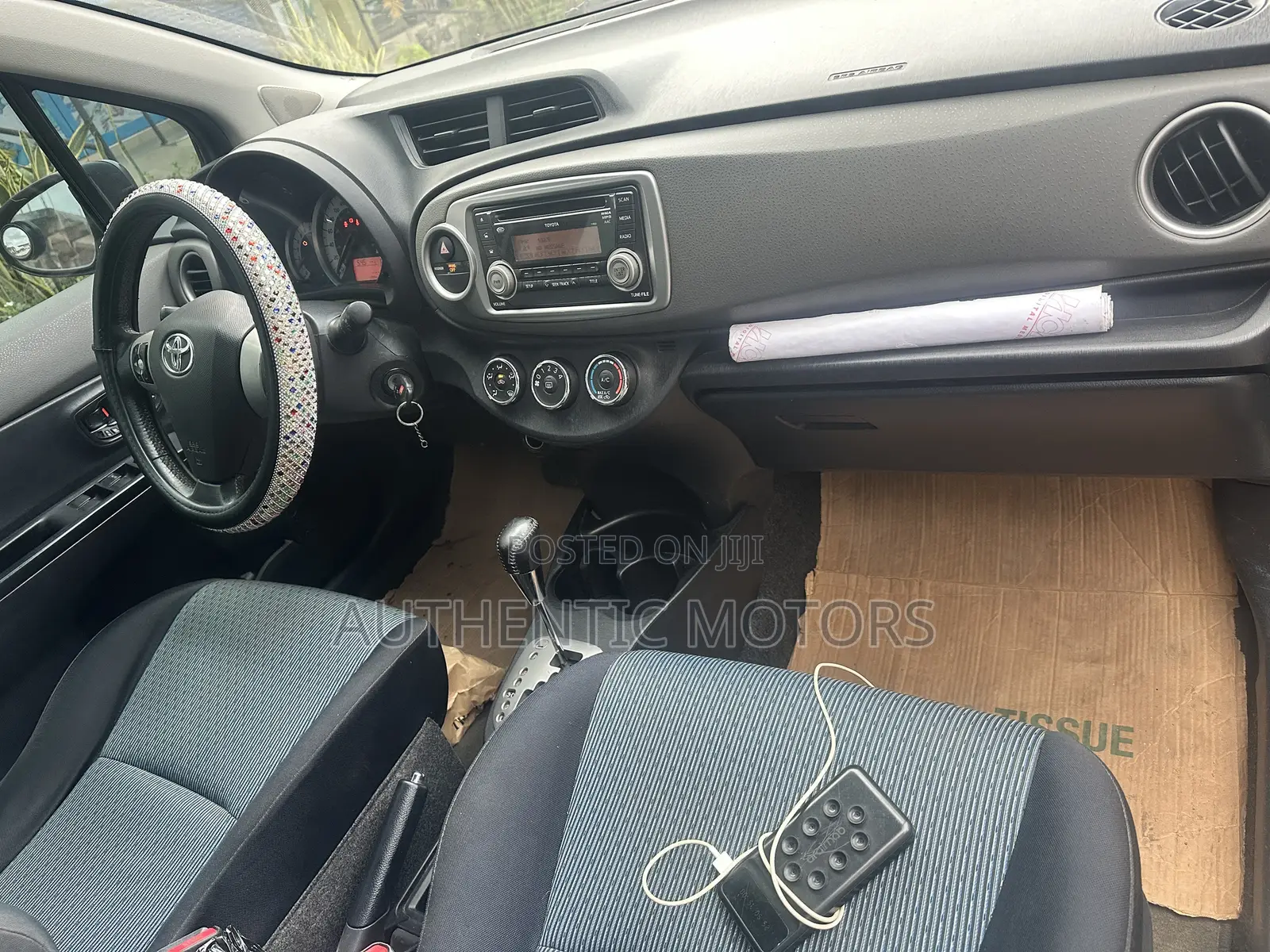 Toyota Yaris SE Hatchback 5dr 2012 Black