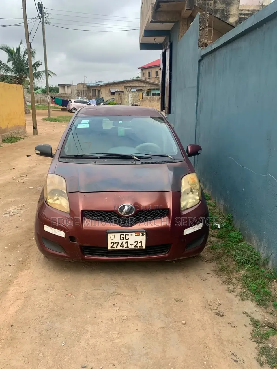 Toyota Vitz 2010 Red