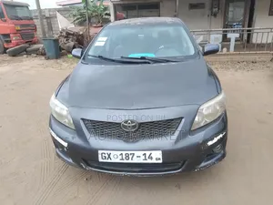 Toyota Corolla LE 4dr Sedan (1.8L 4 cyl 4A) 2009 Gray