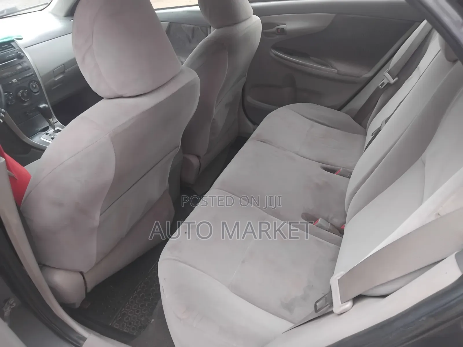 Toyota Corolla LE 4dr Sedan (1.8L 4 cyl 4A) 2009 Gray