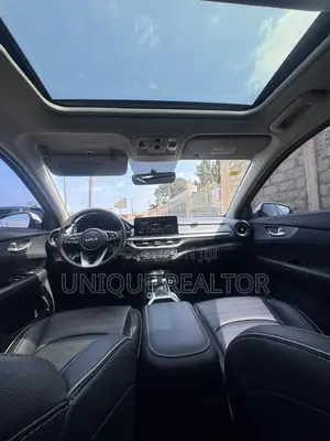 Kia K4 2025 White