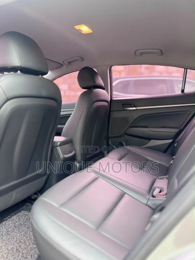 Hyundai Avante 2017 Gray