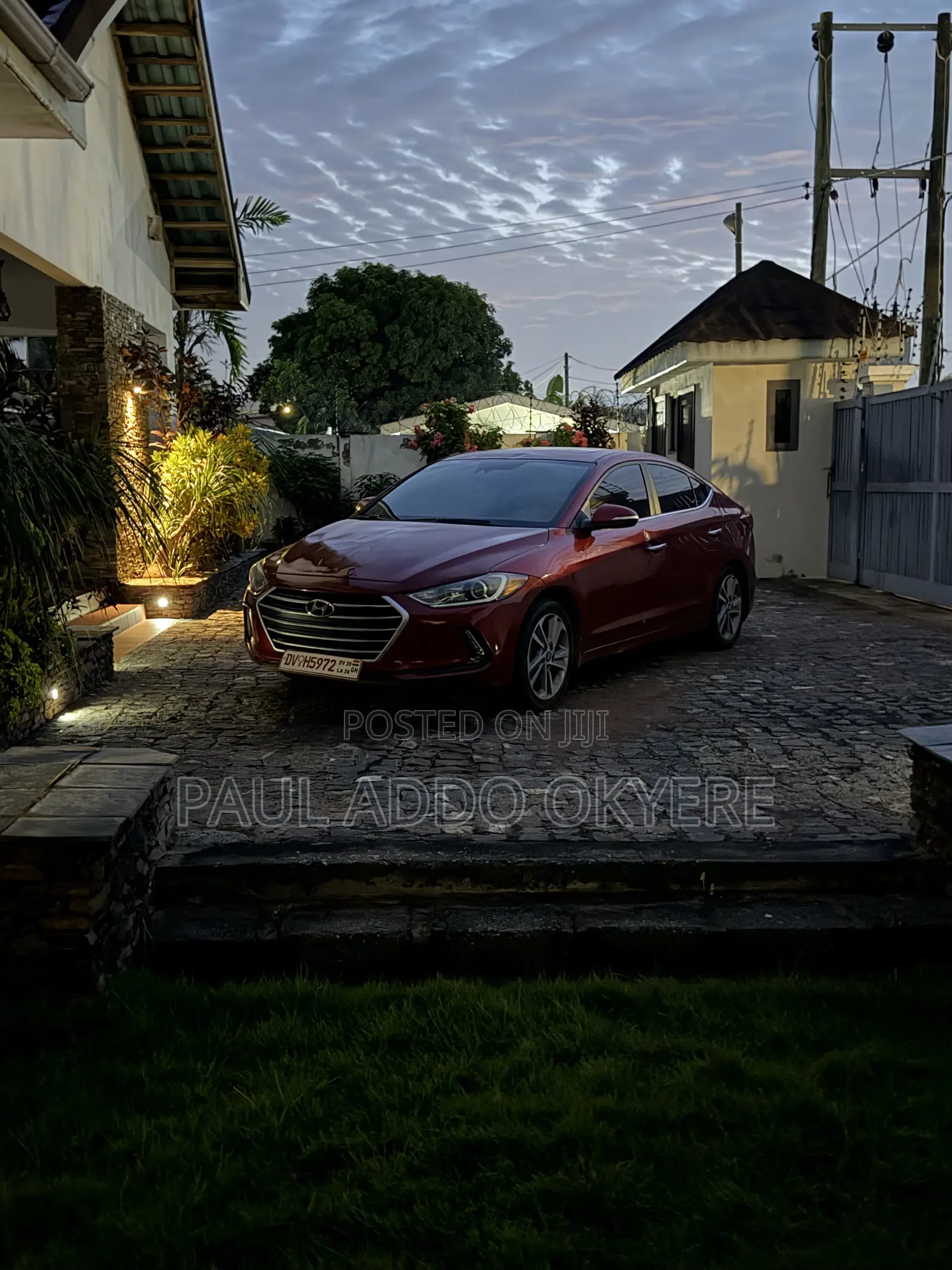 Hyundai Elantra Limited Sedan FWD (2.0L 4cyl 6A) 2017 Red