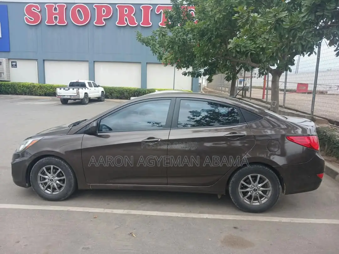 Hyundai Accent SE Sedan 2016 Brown