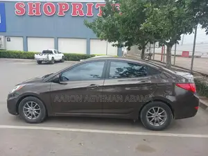 Hyundai Accent SE Sedan 2016 Brown