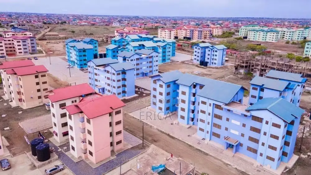 2bdrm Block of Flats in Community 25 for sale