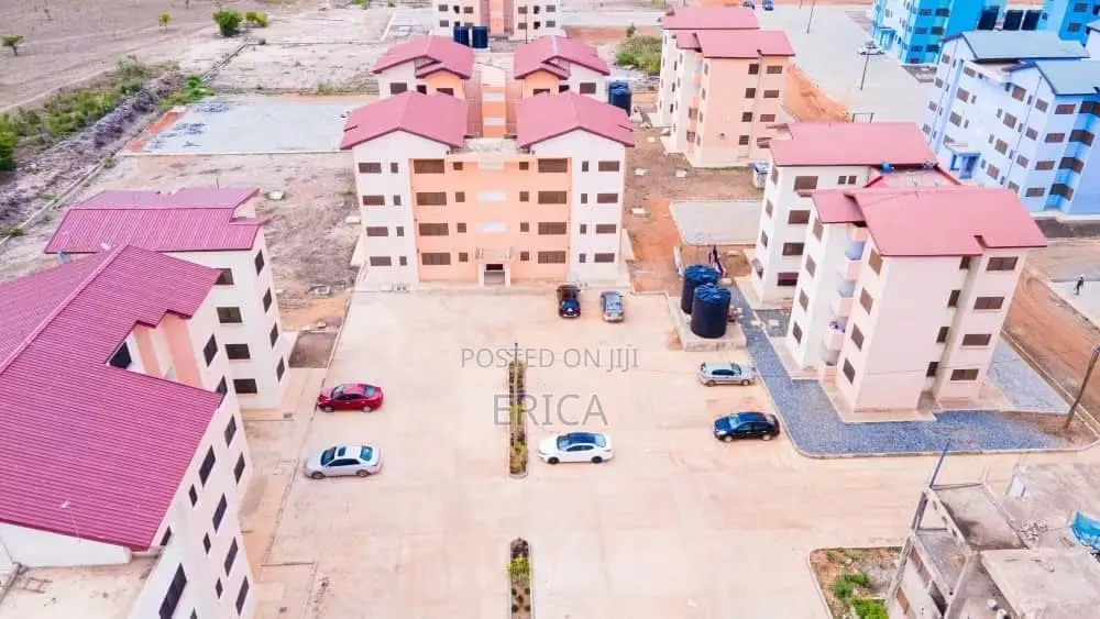 2bdrm Block of Flats in Community 25 for sale