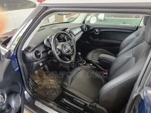 Mini Cooper 2016 Blue