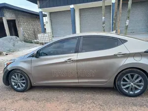 Hyundai Elantra SE 4dr Sedan (1.8L 4cyl 6A) 2014 Brown