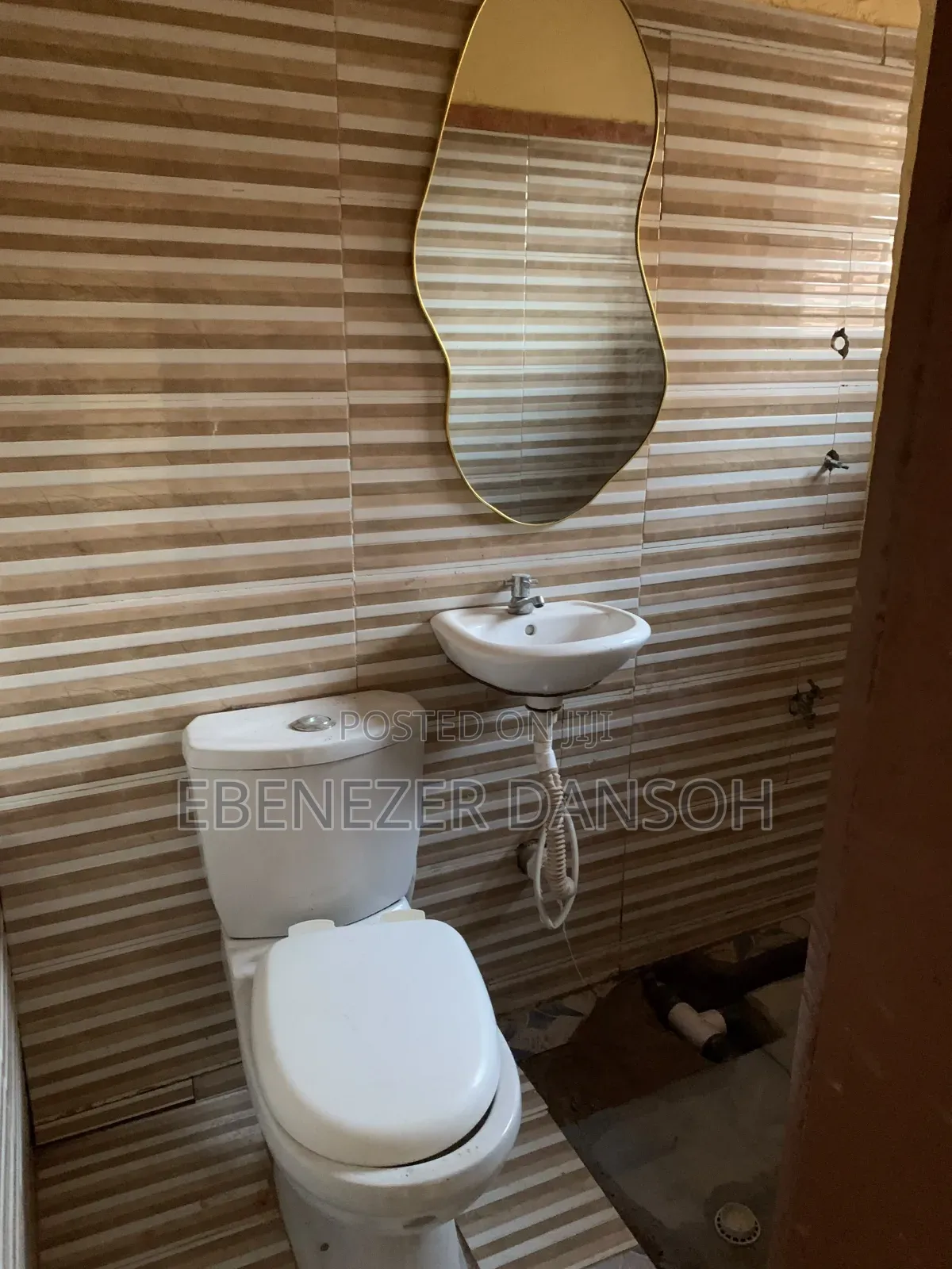 1bdrm Apartment in Telephone Pole, Tseaddo for rent