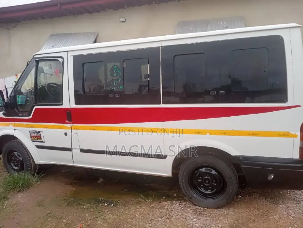 Ford Transit 2022 White
