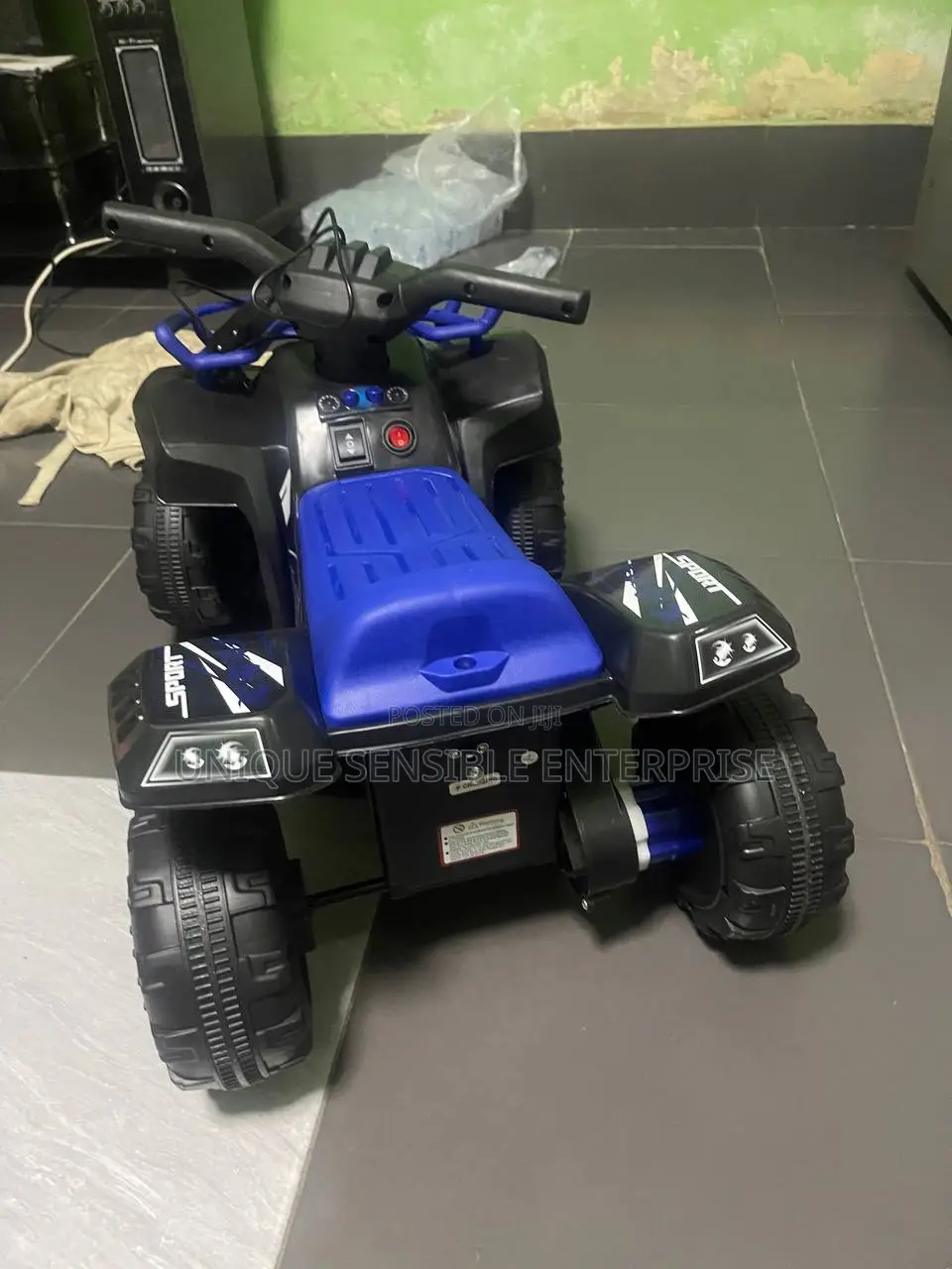 4 Wheel Kids Battery Powered Electric Car