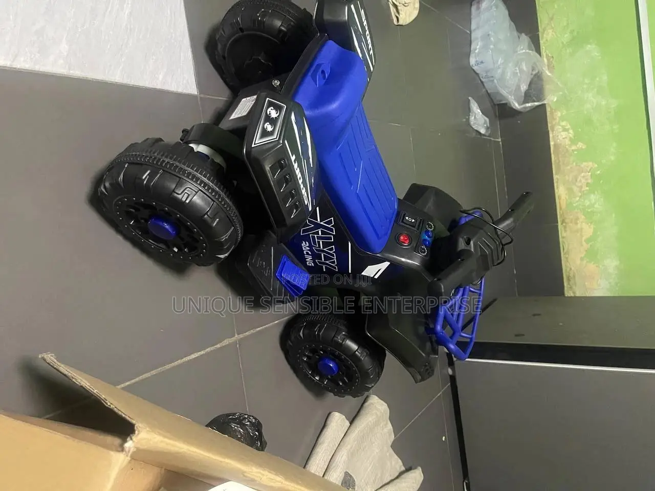 4 Wheel Kids Battery Powered Electric Car
