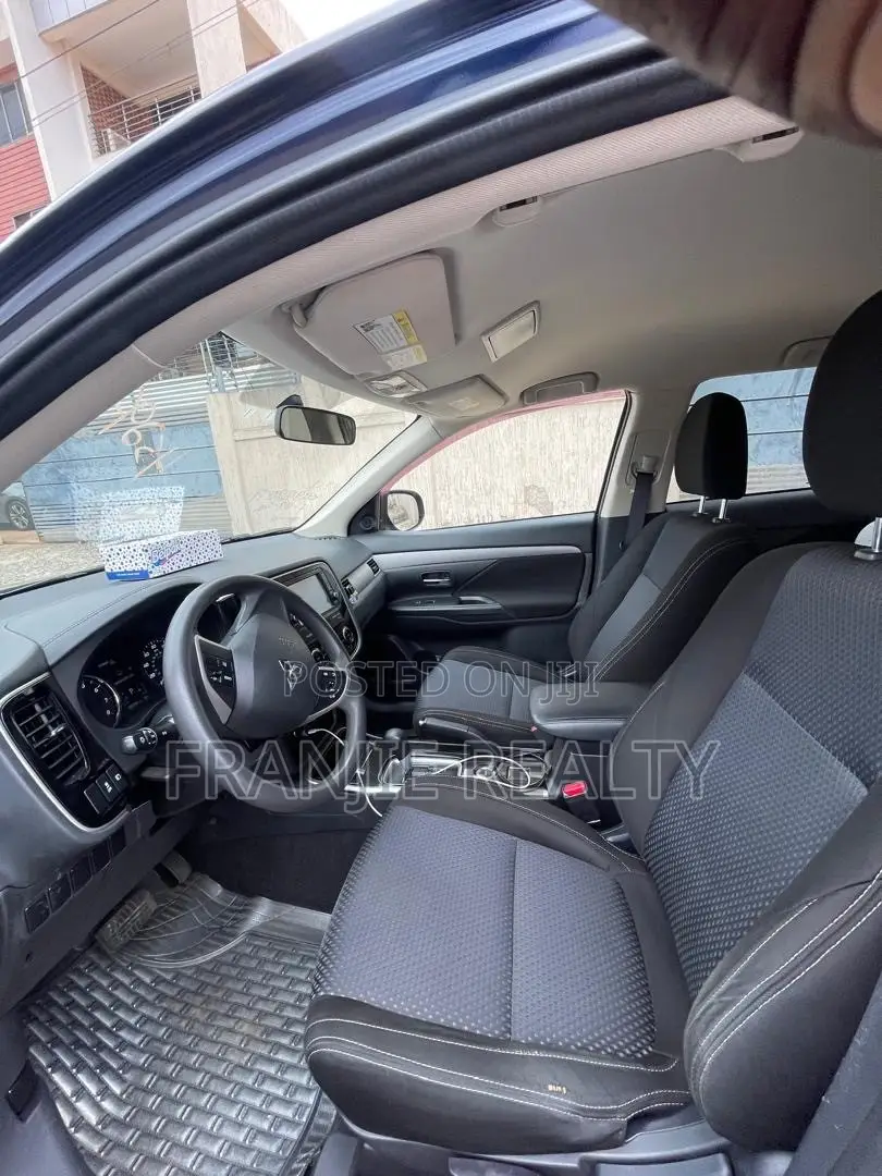 Mitsubishi Outlander 2.4 PHEV AWD 2018 Blue