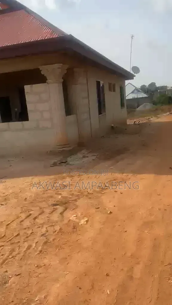 4bdrm House in Ejisu Ampabame for sale