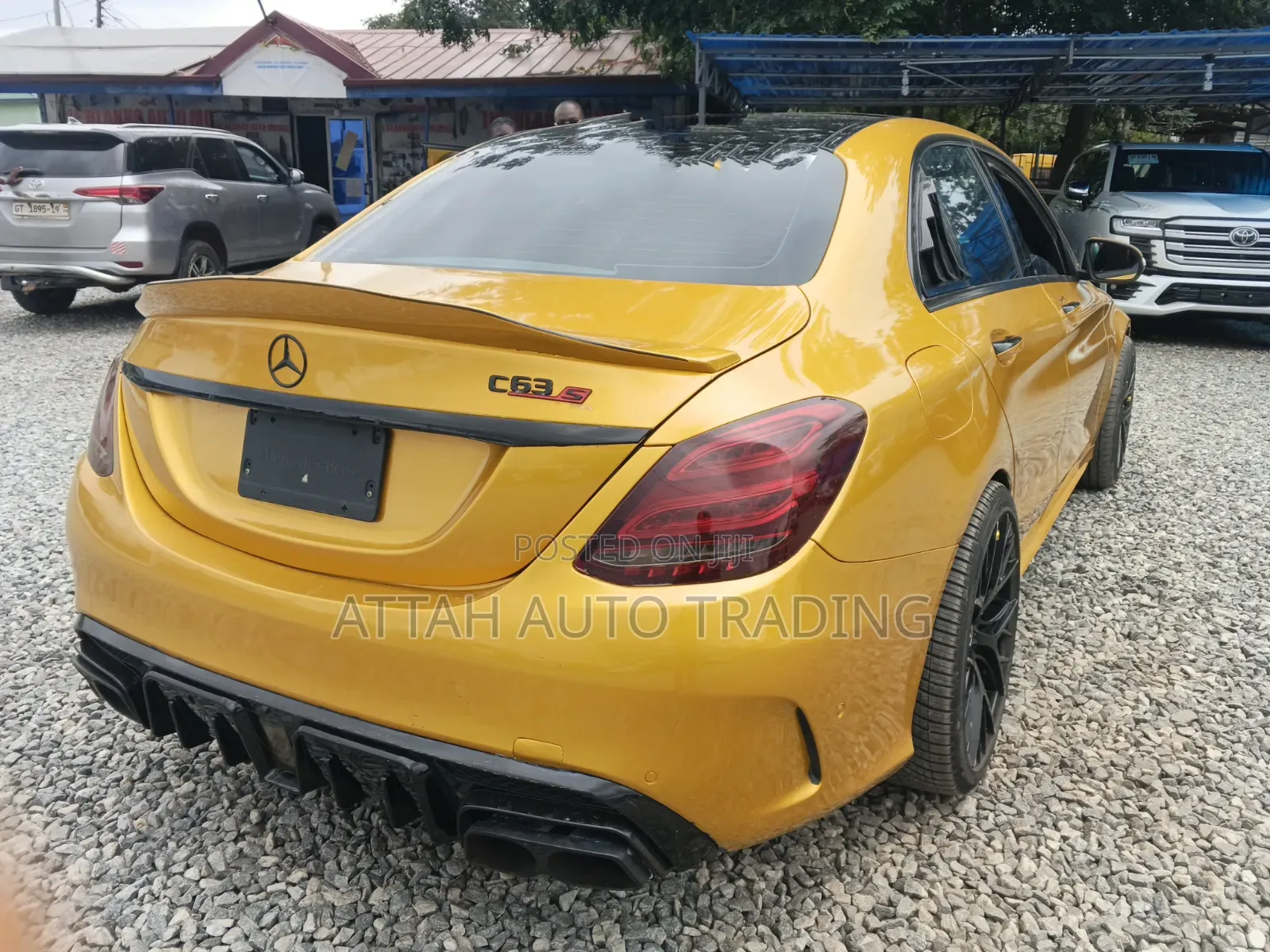 Mercedes-Benz C63 2013 Yellow