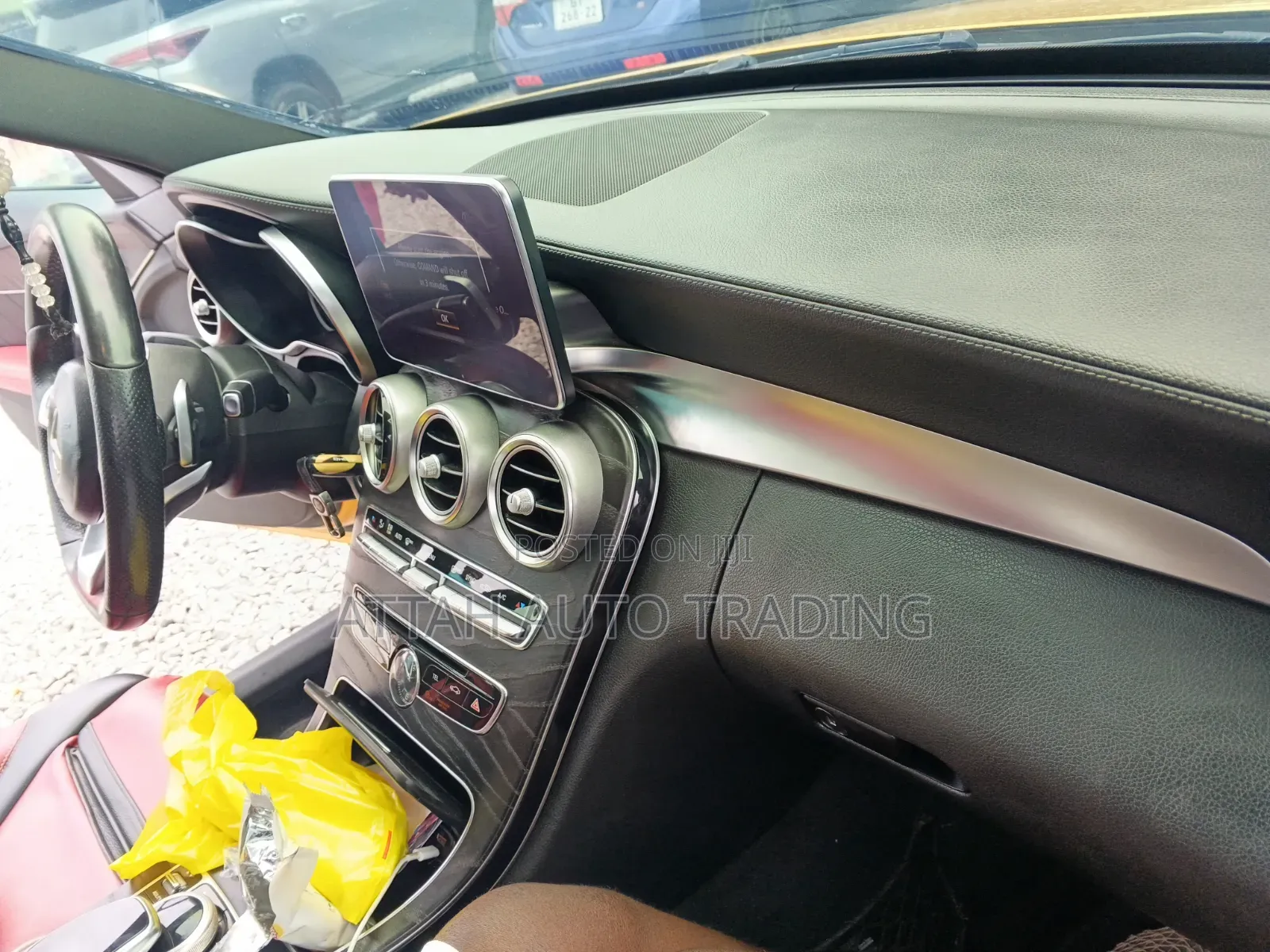 Mercedes-Benz C63 2013 Yellow