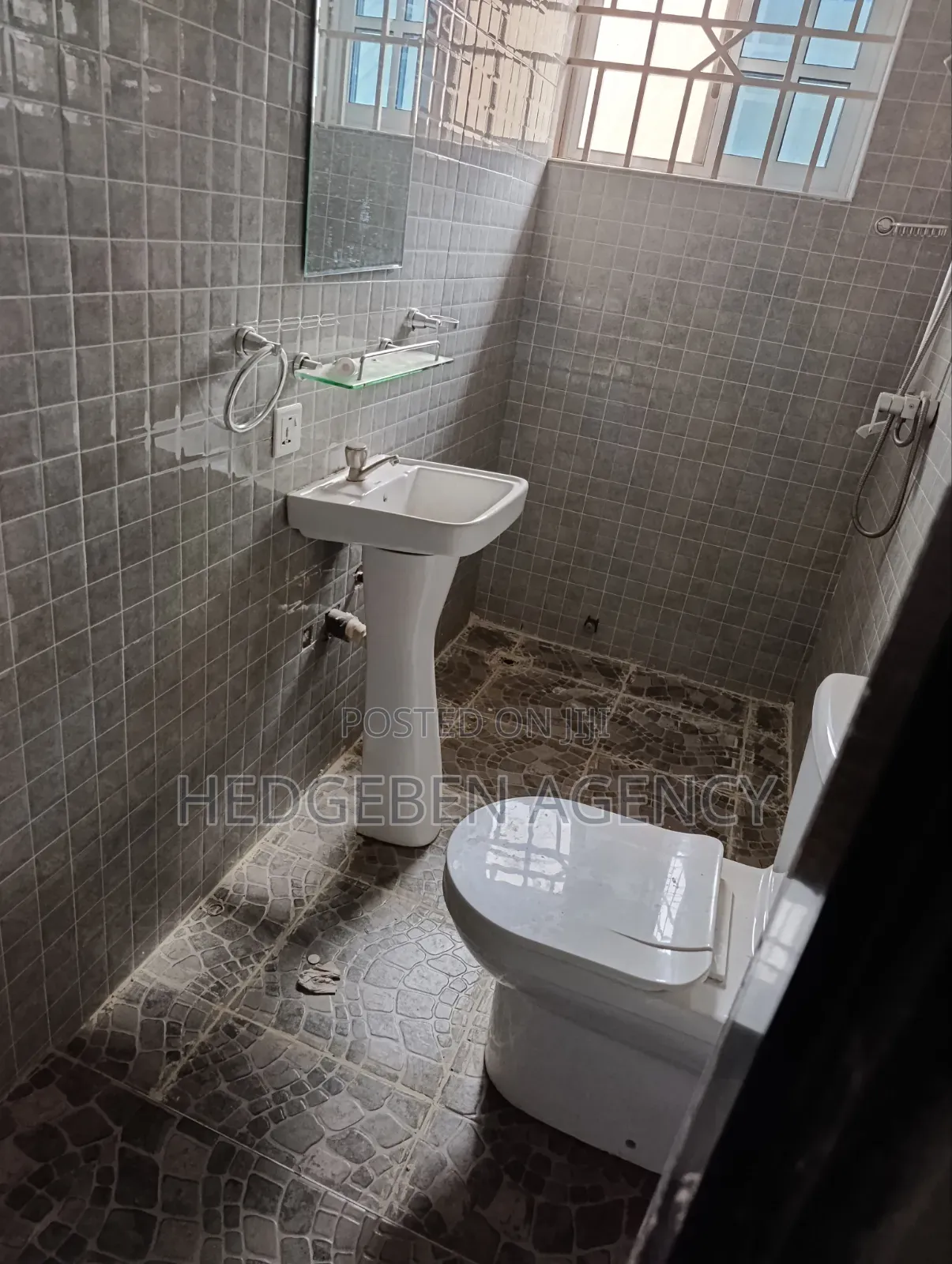 2bdrm Apartment in Adenta, SSNIT Flats for rent