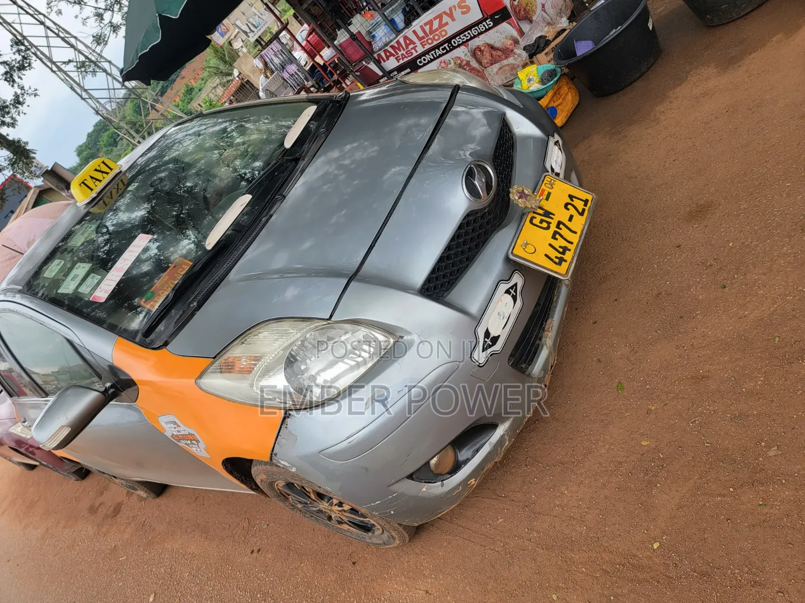 Toyota Vitz 2010 Brown