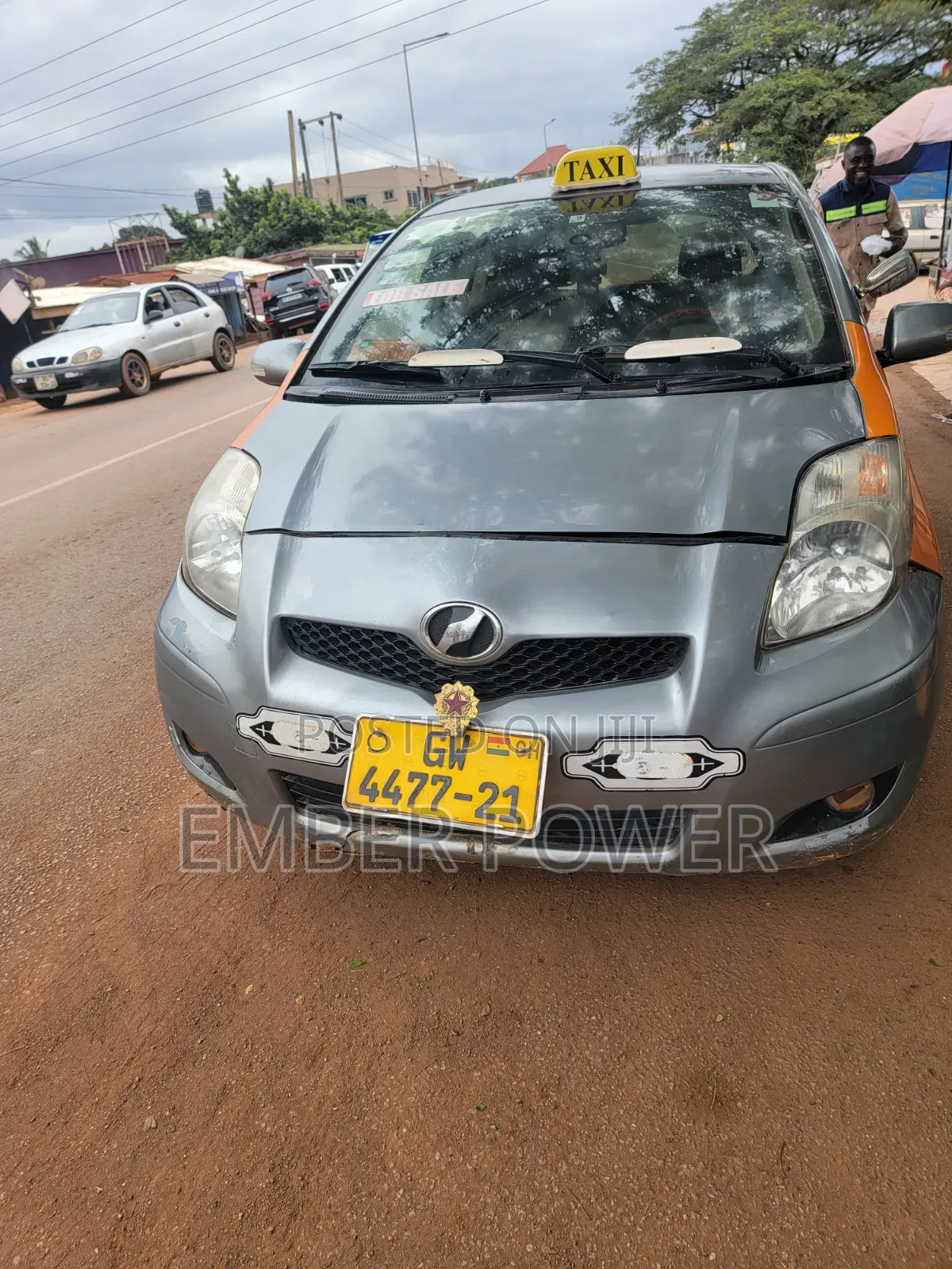 Toyota Vitz 2010 Brown
