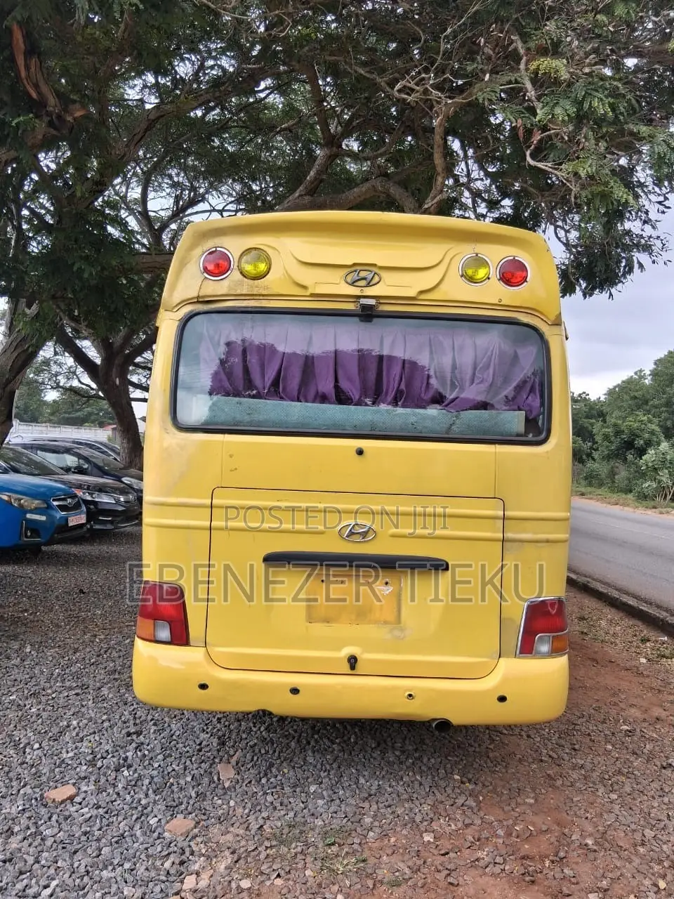 Hyundai County 2015 Yellow