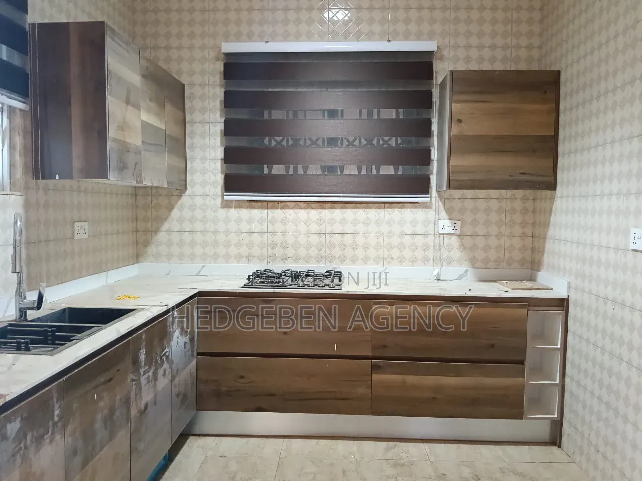 3bdrm Apartment in Adenta, Housing Down for rent
