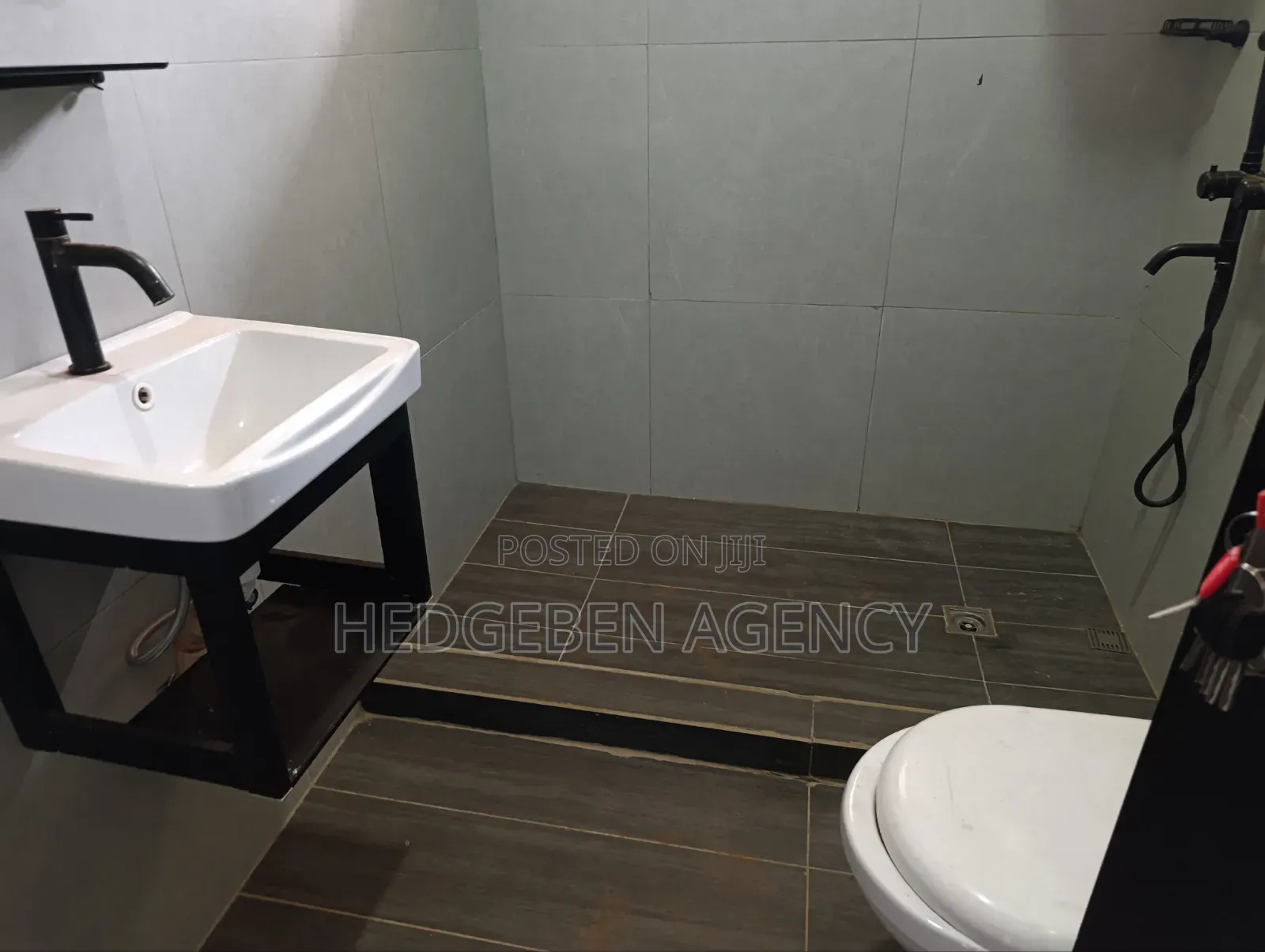 2bdrm Apartment in Pantang Hospital, New Site for rent