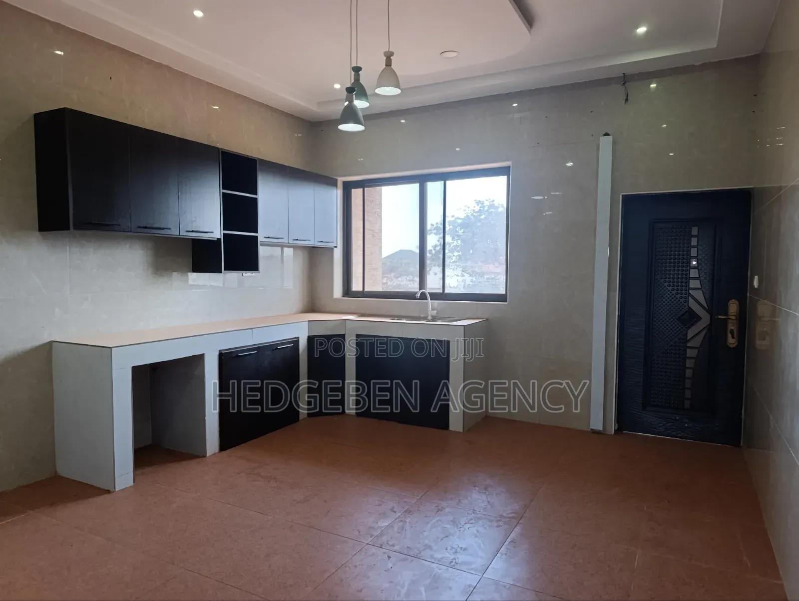 2bdrm Apartment in Pantang Hospital, New Site for rent