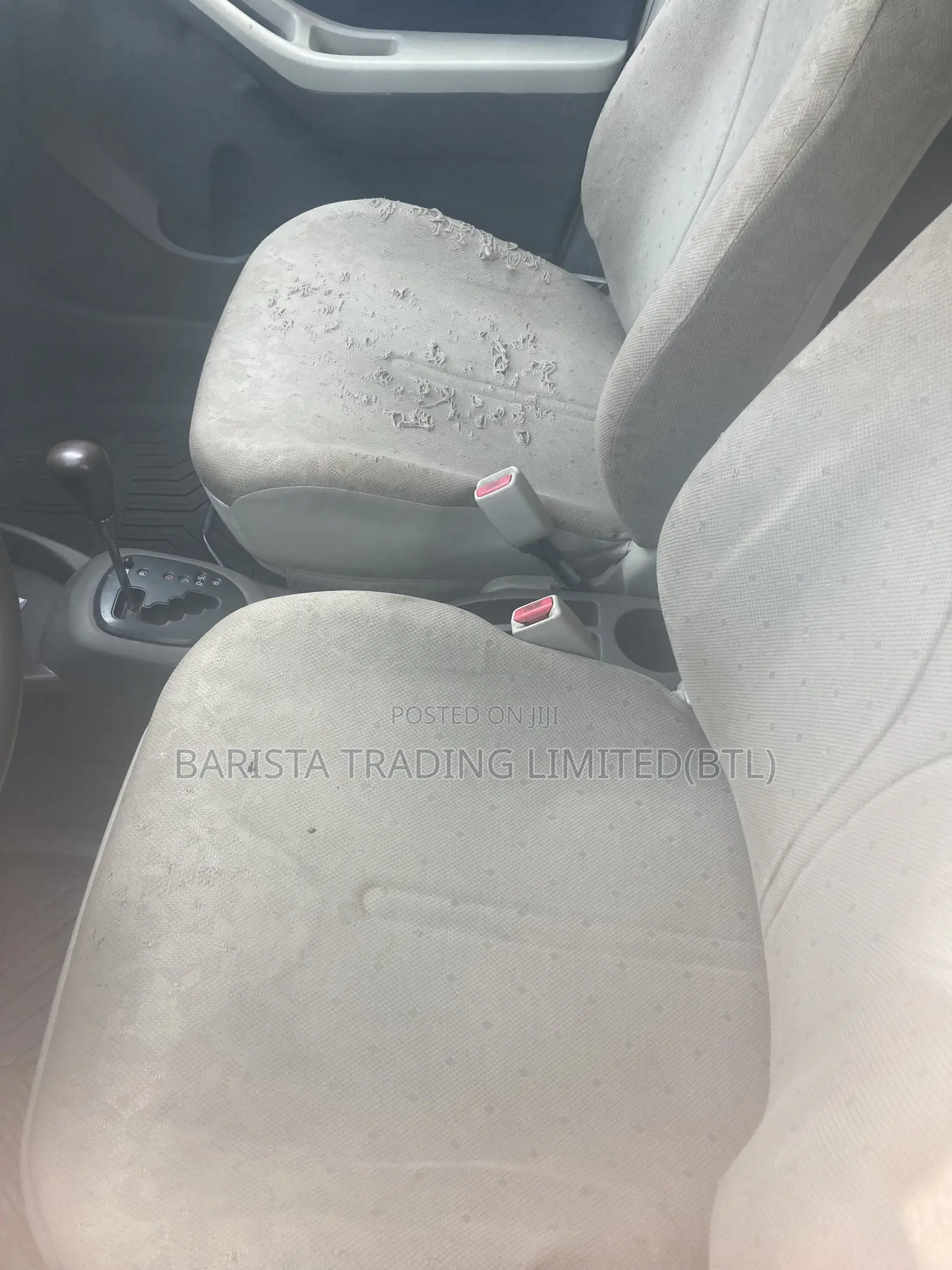 Toyota Vitz 1.3 AWD 5dr 2010 Red