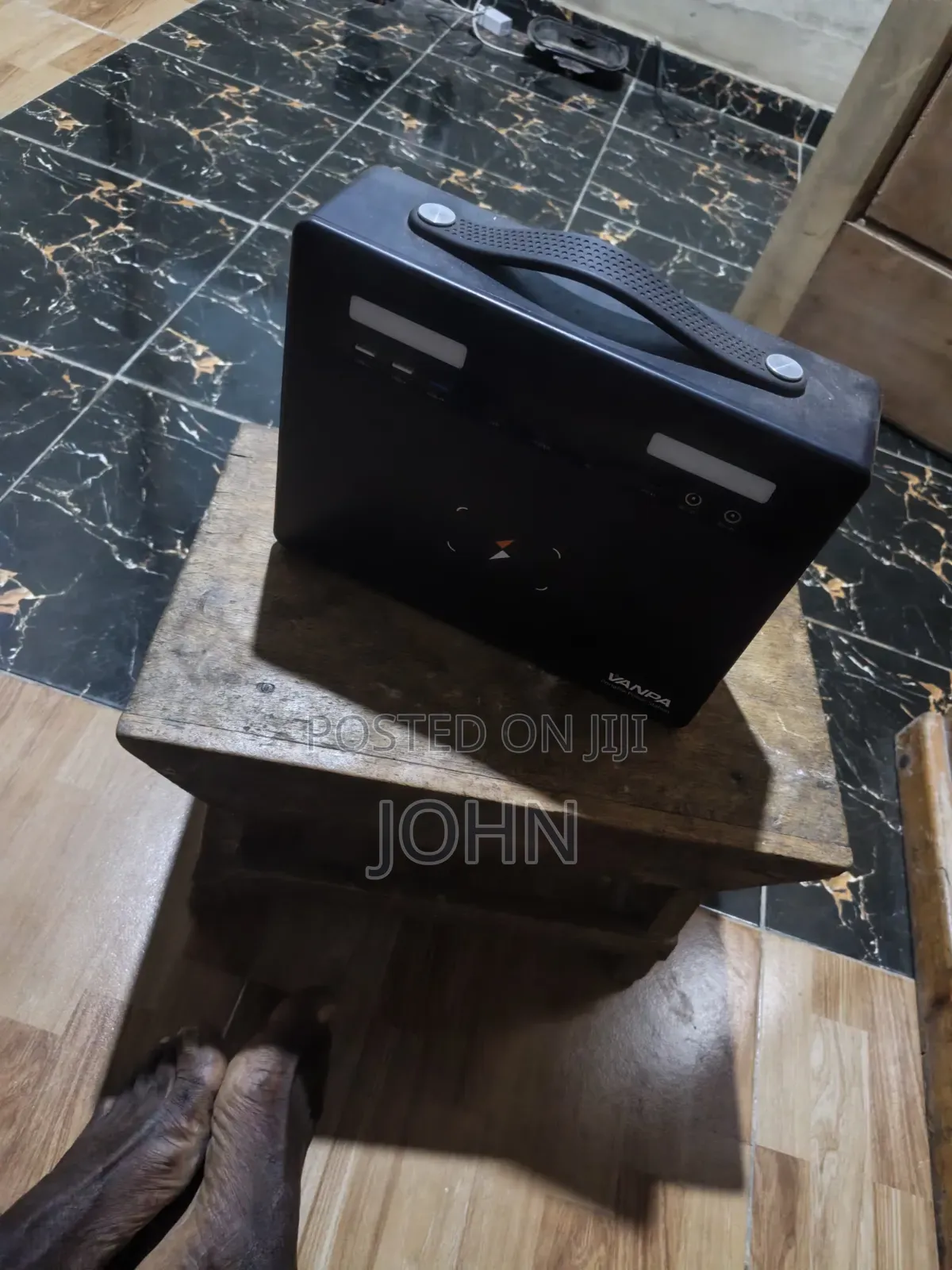 Portable Power Station 700w