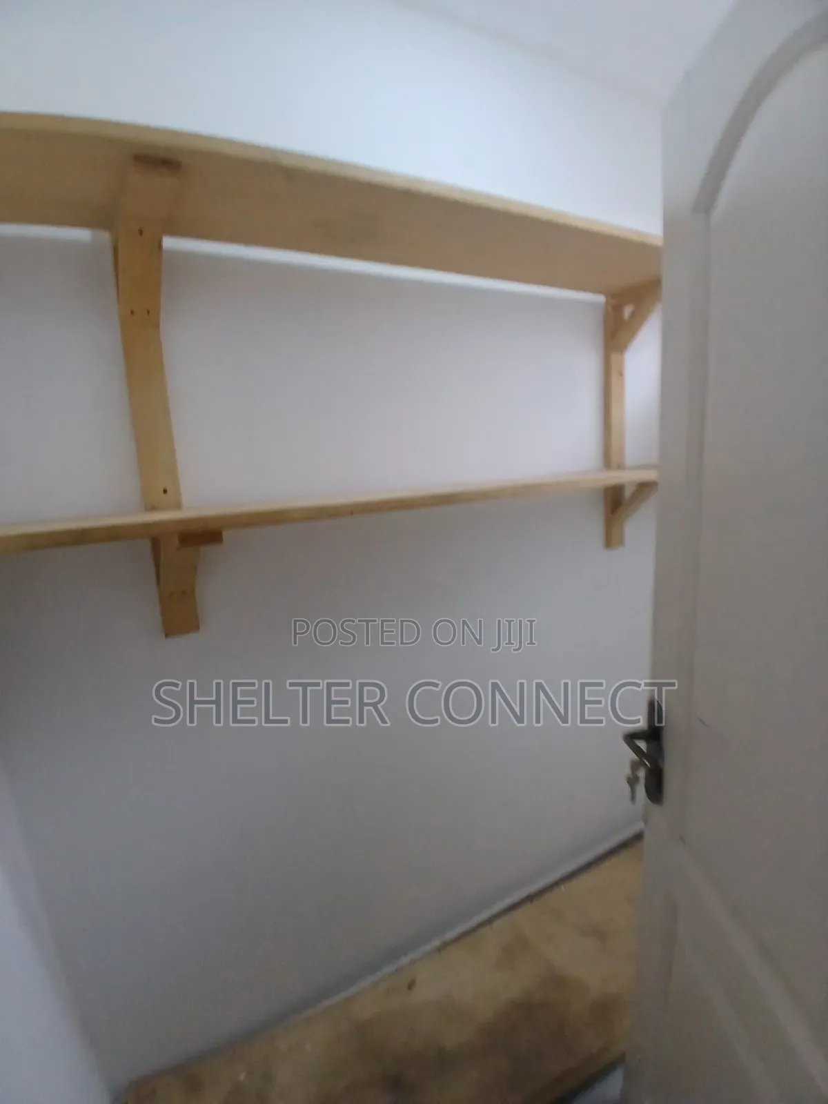 1bdrm Apartment in Adenta, Barrier for rent