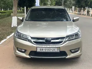 Honda Accord EX 2dr Coupe (2.4L 4cyl CVT) 2015 Gold