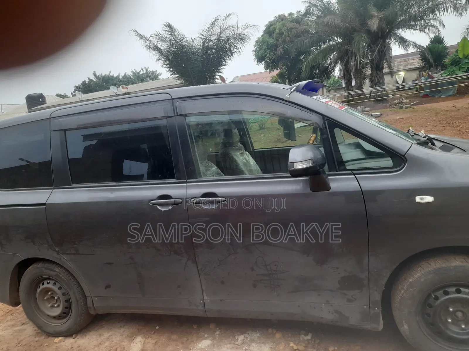 Toyota Noah 2013 Gray