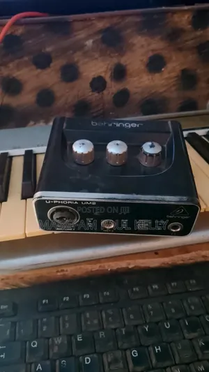 Beringer Sound Card and Lead Guitar